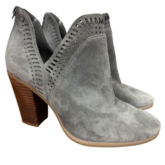 Vince Camuto Fileana Gray High Heel Ankle Booties Boots Leather Shoes sz 8 M - Picture 1 of 14